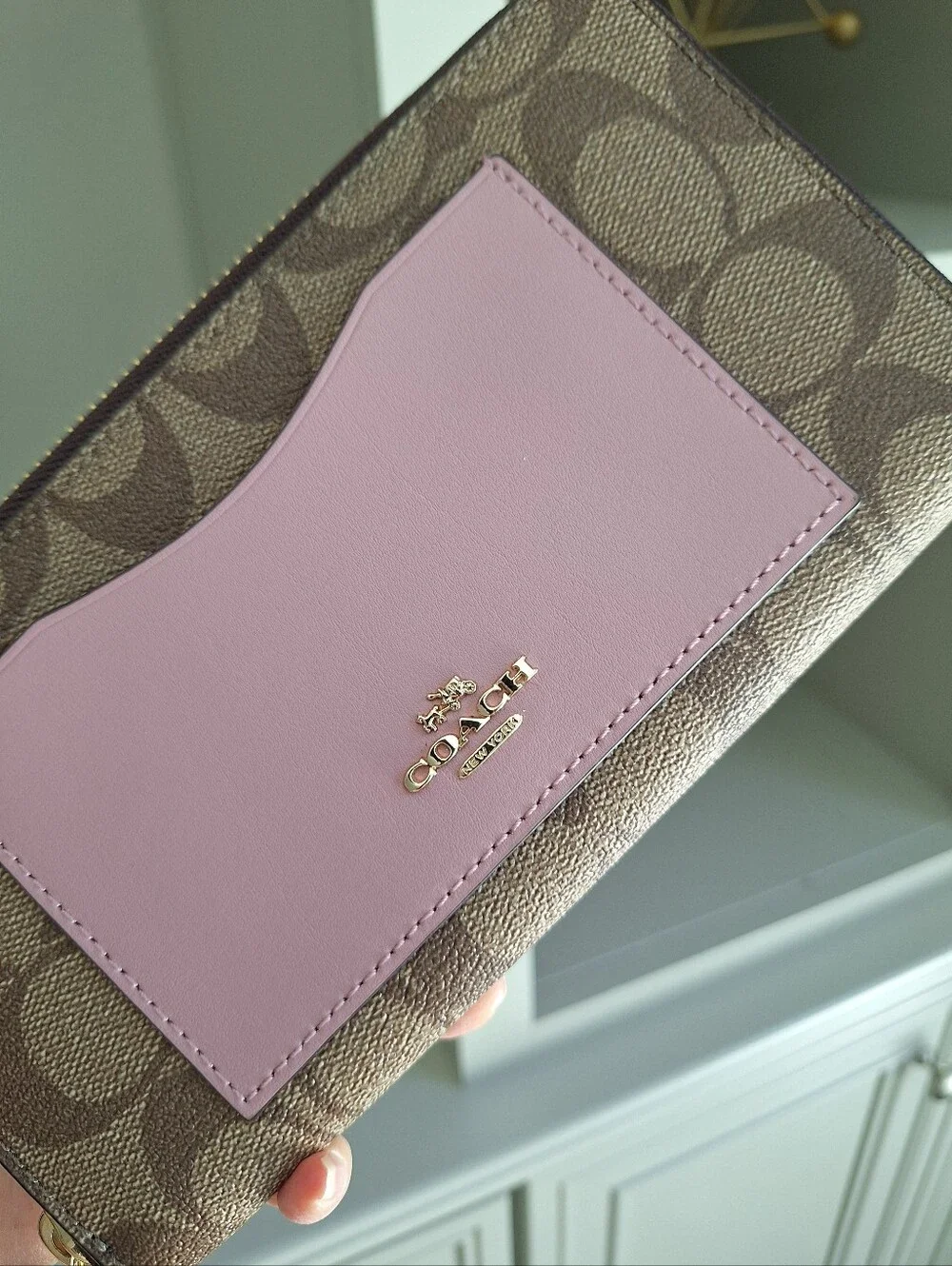 NWT Coach Color Block Logo Accordion Zip-Around Wallet Signature F57318